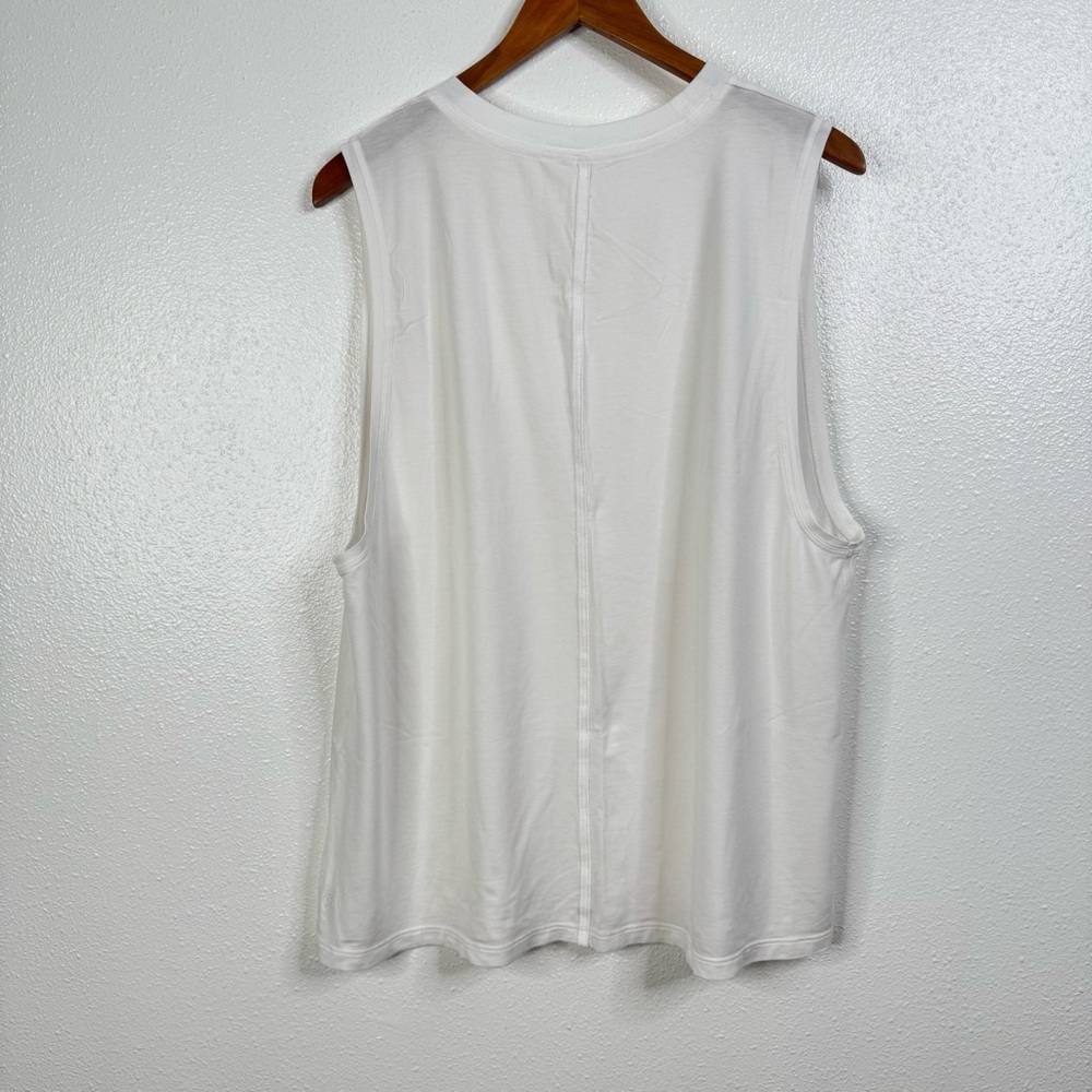 Lululemon White‎ Muscle Tank Size 12 - Picture 2 of 4